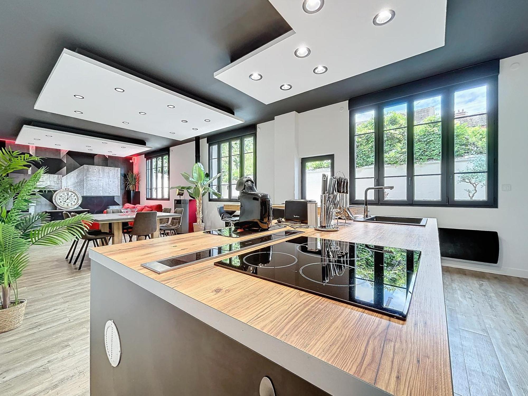 Loft Terrasse Avec Spa Proche Centre Historique Монлюсон Екстер'єр фото